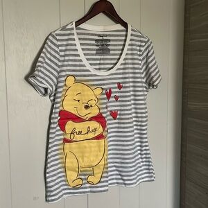 Disney store XL Pooh Bear ‘free hugs’ scoop neck tshirt
